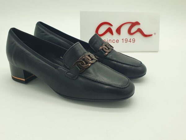 Mocassin cuir noir de ARA