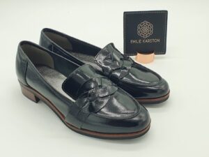 Mocassin femme patte tressée vernis noir ÉMILIE KARSTON