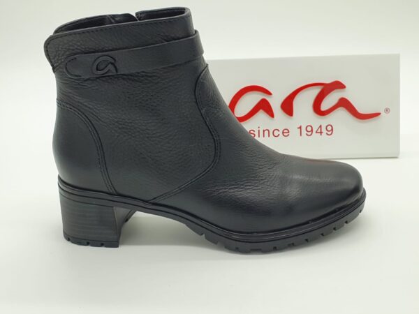 Bottines femme logo cheville cuir noir ARA