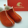 Pantoufles velours orange SOIR & MATIN
