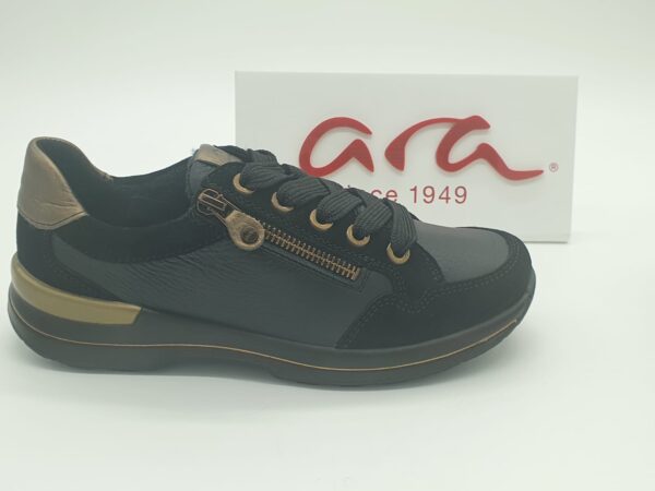 Derbys lacet/zip - femmes - cuir noir et gold - Semelles amovibles - grande largeur  - ARA