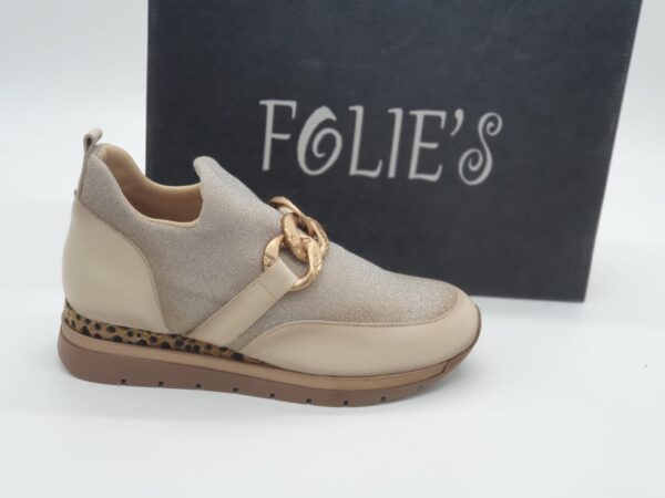 FOLIE'S Femme- Mocassin fantaisie cuir et stretch crème et or- bijou doré
