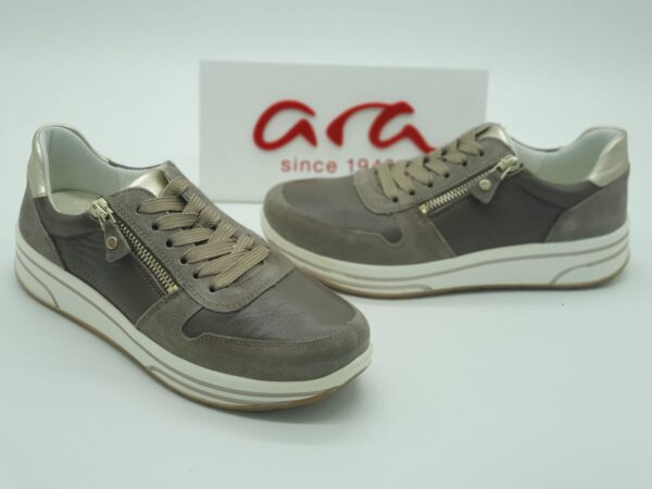 ARA Femme- Sneakers cuir taupe- lacets/zip- semelles amovibles