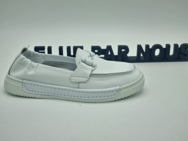 ELUE par NOUS- Mocassins femme cuir blanc. Espace confort