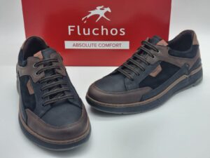 FLUCHOS Homme Derbys lacets Noir Marron
